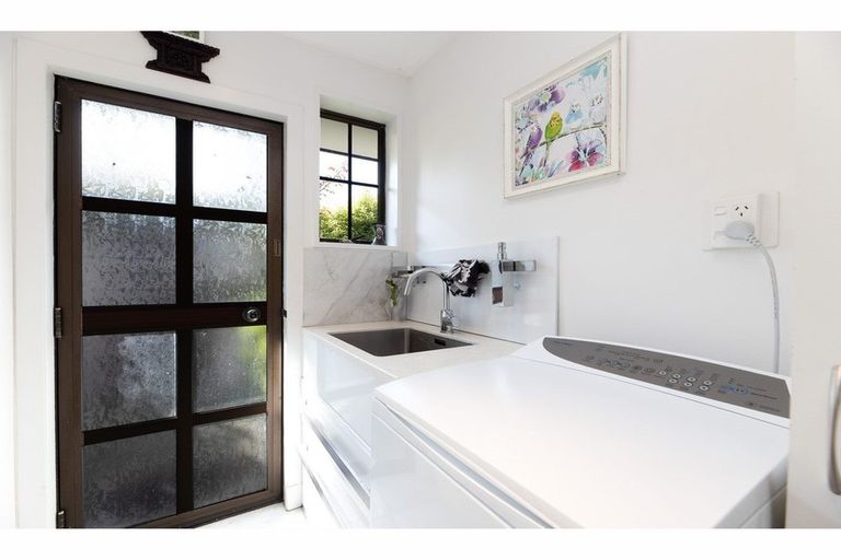 Photo of property in 1/439 Memorial Avenue, Burnside, Christchurch, 8053