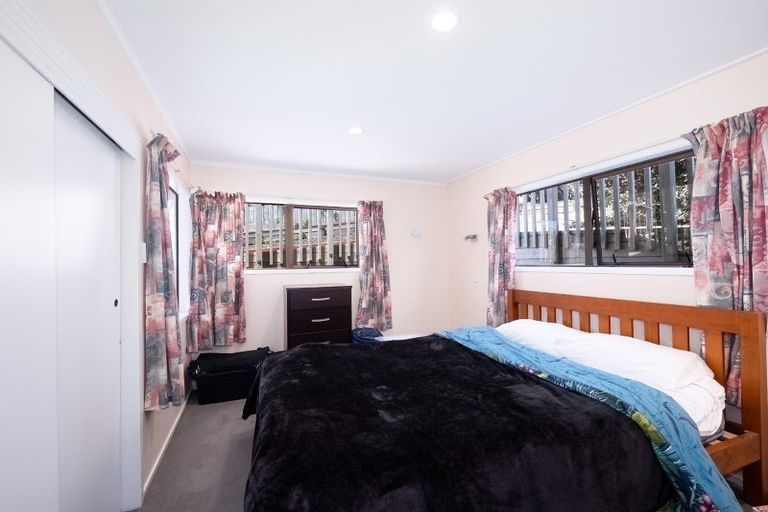 Photo of property in 20 Stratford Drive, Cable Bay, 0420