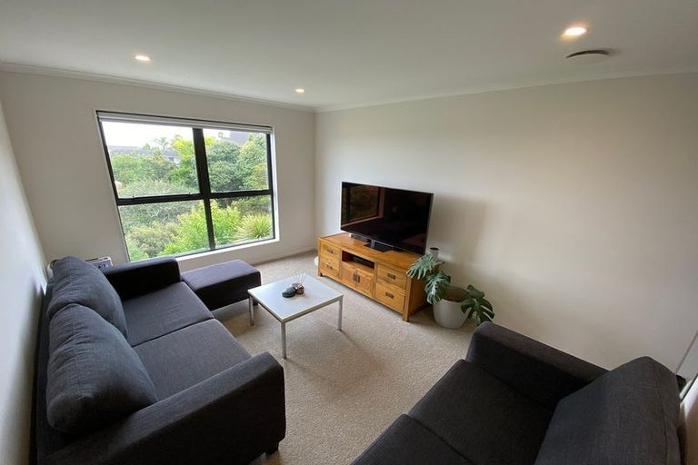 Photo of property in 16 Matairangi Avenue, Totara Heights, Auckland, 2105