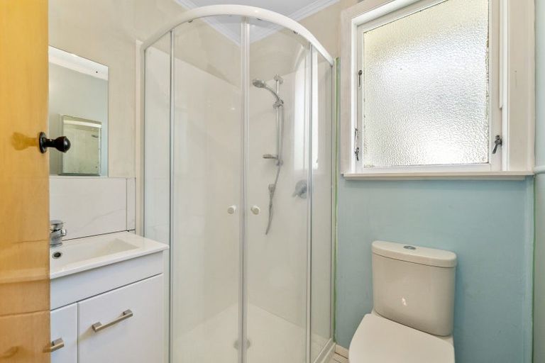 Photo of property in 152 Te Rangitautahanga Road, Turangi, 3334