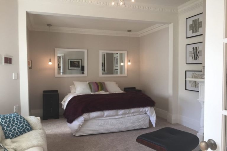 Photo of property in 114 Cliffs Road, Saint Clair, Dunedin, 9012