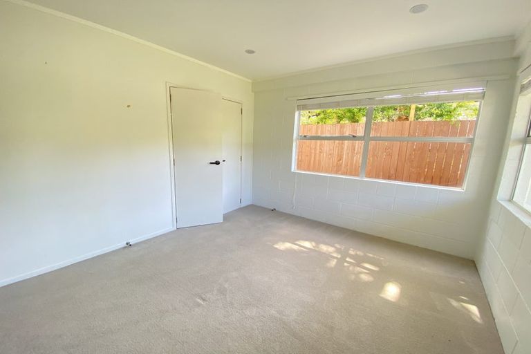 Photo of property in 1/36 Sandiacre Way, Browns Bay, Auckland, 0630