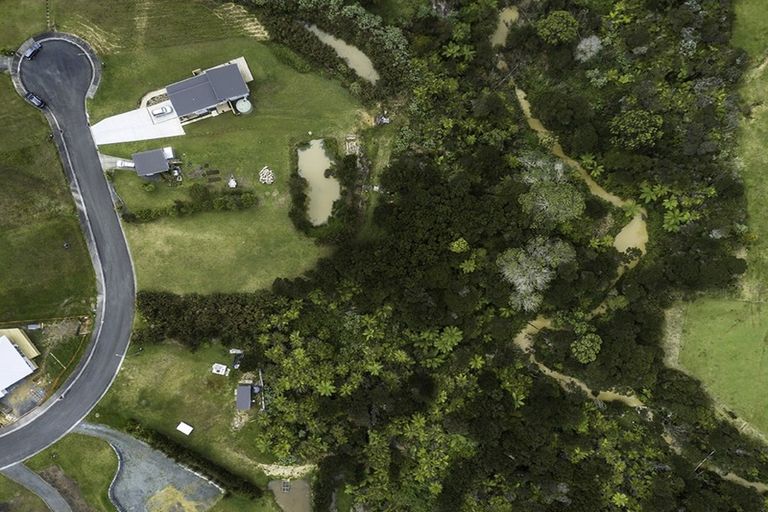 Photo of property in 7 Lori Lane, Coopers Beach, 0420