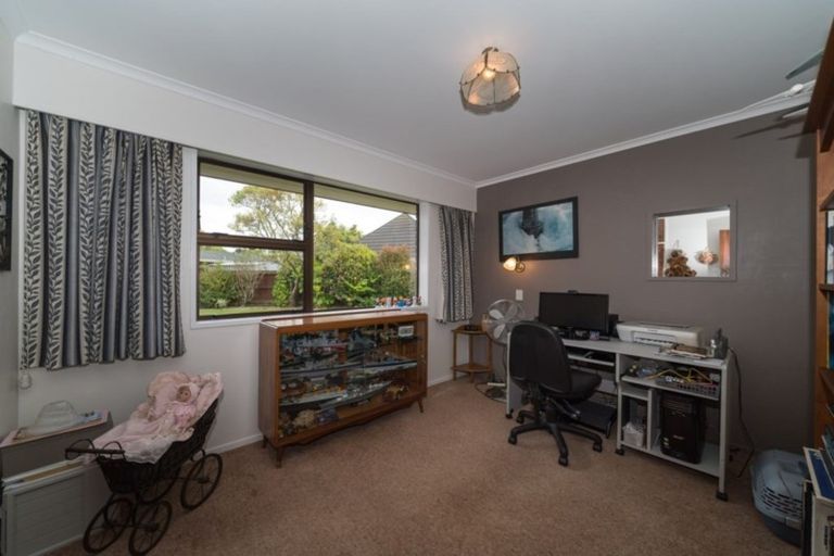 Photo of property in 10 Akaroa Avenue, Awapuni, Palmerston North, 4412