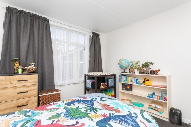 Photo of property in 33 Tennyson Street, Dannevirke, 4930