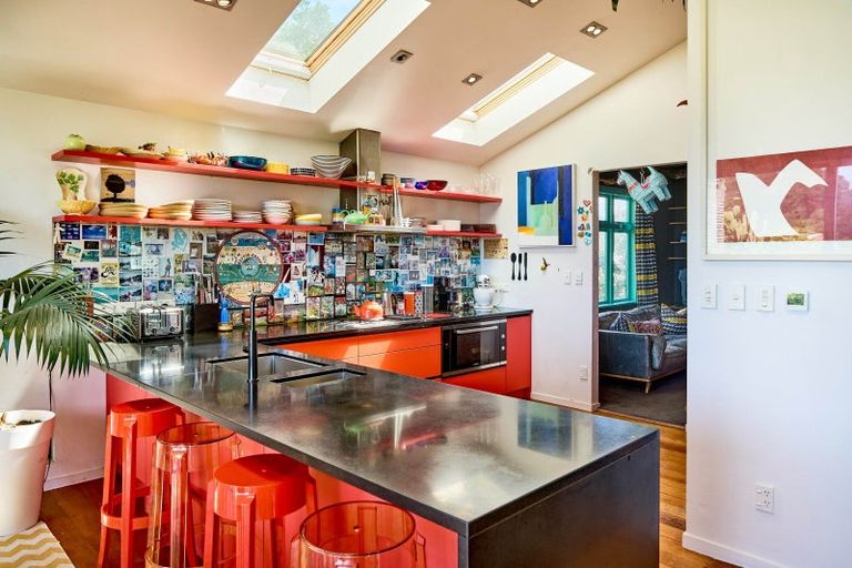 Photo of property in 10 Travancore Street, Island Bay, Wellington, 6023