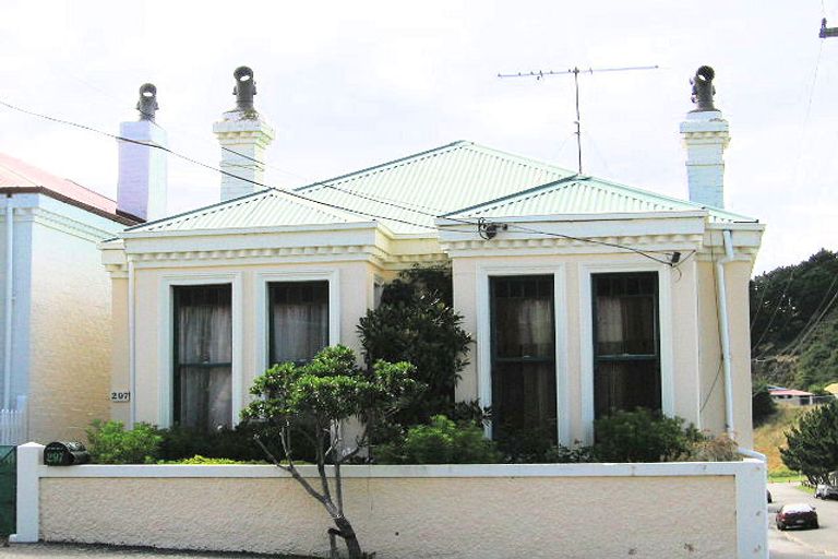 Photo of property in 297 Rintoul Street, Berhampore, Wellington, 6023