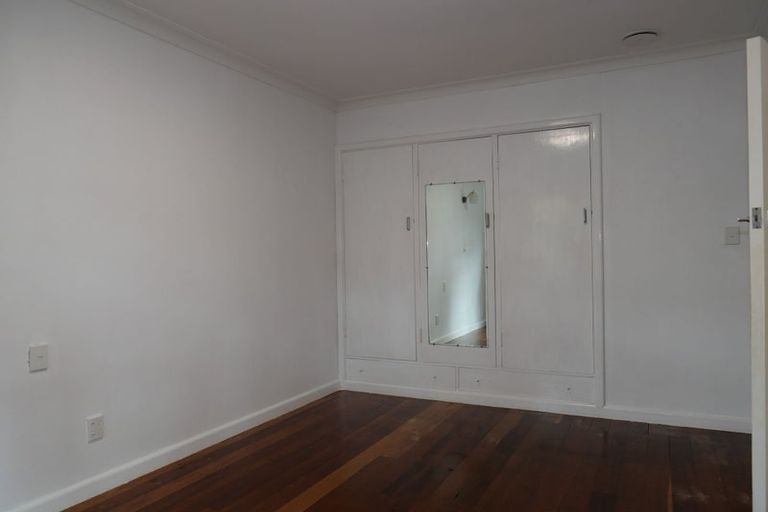 Photo of property in 37 Awa Road, Miramar, Wellington, 6022