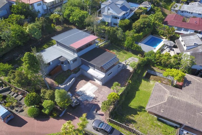 Photo of property in 115 Chelsea View Drive, Chatswood, Auckland, 0626