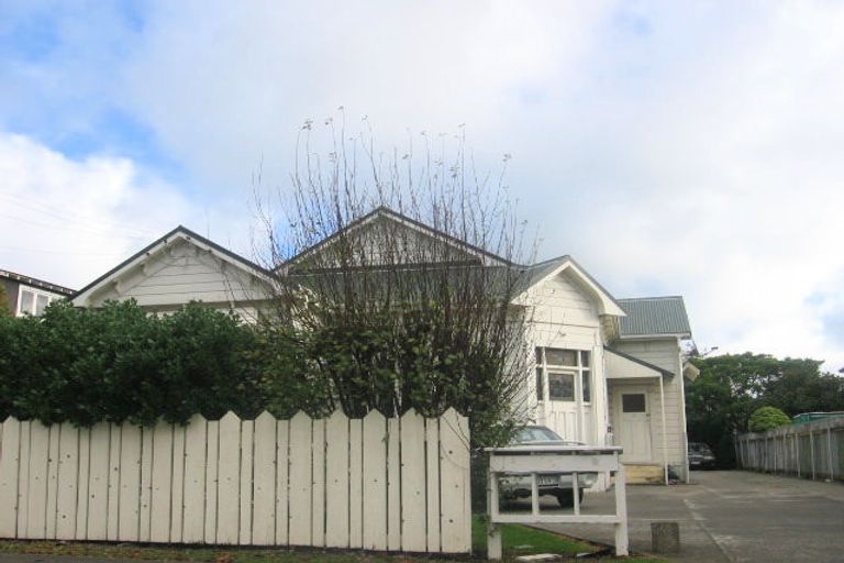 Photo of property in 38 Bryant Street, Takaro, Palmerston North, 4412