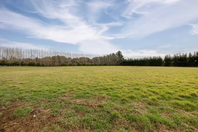 Photo of property in 1465 South Eyre Road, Swannanoa, 7476