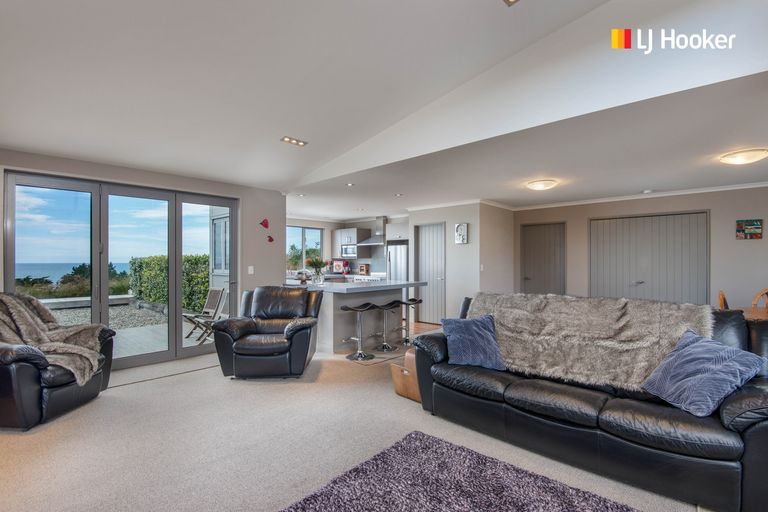Photo of property in 966 Taieri Mouth Road, Kuri Bush, Brighton, 9091