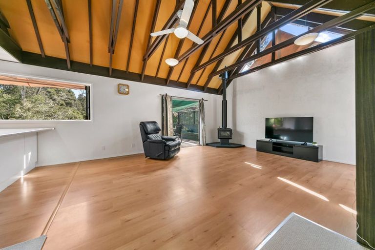 Photo of property in 2/37 Autumn Avenue, Glen Eden, Auckland, 0602