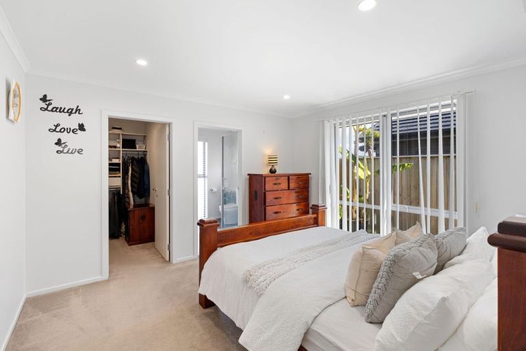 Photo of property in 29 Pohe Street, Waikanae, 5036