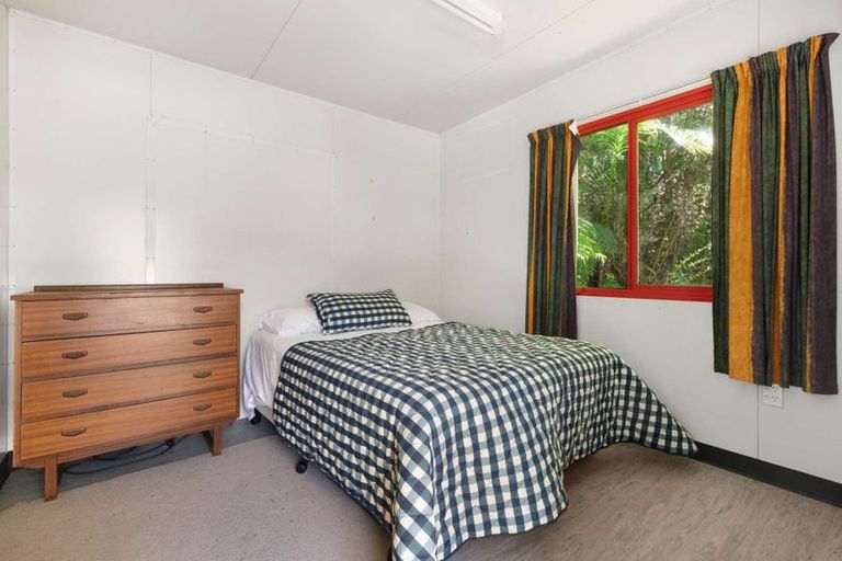 Photo of property in 19 Tombleson Road, Lake Rotoma, Rotorua, 3074