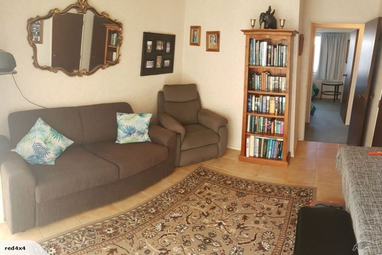 Photo of property in 6b Esmeralda Street, Welcome Bay, Tauranga, 3112