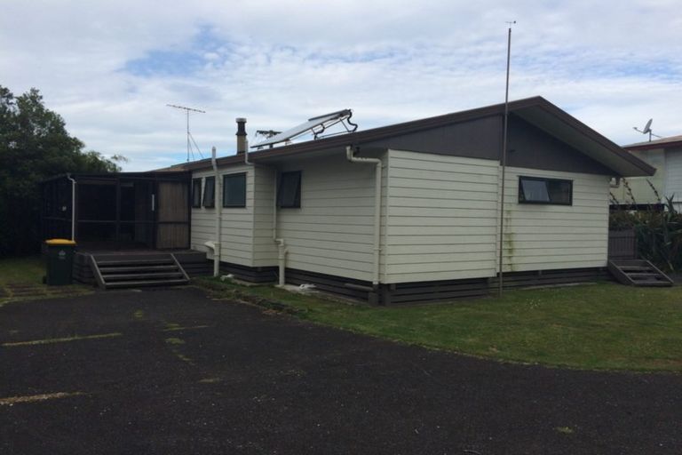 Photo of property in 9 Karawa Place, Kawakawa Bay, Papakura, 2585