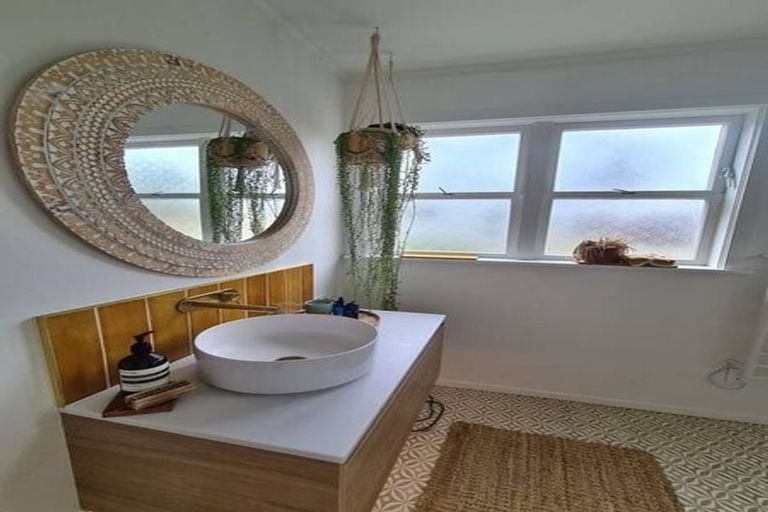 Photo of property in 122 Beach Road, Haumoana, 4102