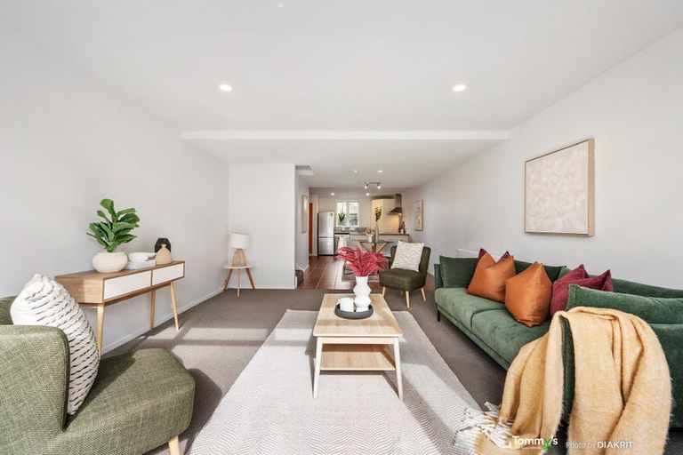 Photo of property in Victoria Villas, 43/35 Pirie Street, Mount Victoria, Wellington, 6011