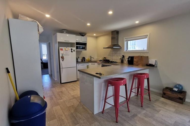 Photo of property in 2 Palm Grove, Berhampore, Wellington, 6023