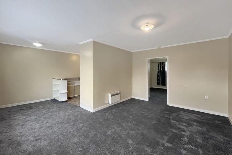 Photo of property in 24 Victoria Avenue, Palmerston North, 4410