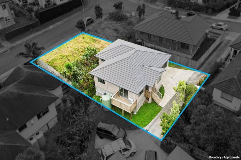 Photo of property in 8 Vino Cina Heights, Ranui, Auckland, 0612