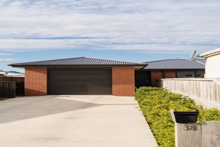 Photo of property in 38 Fingall Street, South Dunedin, Dunedin, 9012