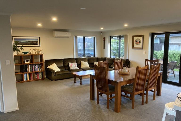 Photo of property in 51 Carrington Drive, Papamoa Beach, Papamoa, 3118