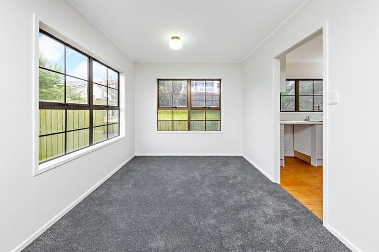 Photo of property in 30 Aronia Way, Goodwood Heights, Auckland, 2105