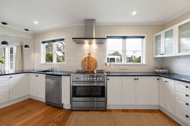 Photo of property in 6 Grey Street, Cambridge, 3434