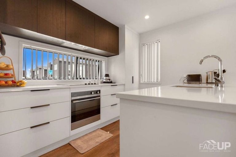 Photo of property in 66 Jacks Landing Drive, Hamilton Lake, Hamilton, 3204