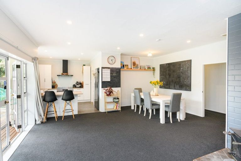 Photo of property in 1216 Rangiotu Road, Tiakitahuna, Palmerston North, 4477