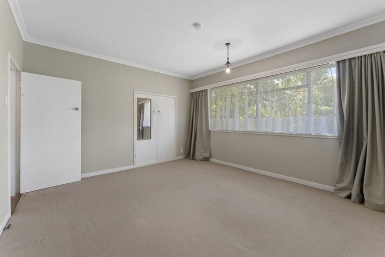 Photo of property in 67 Kawiu Road, Levin, 5510