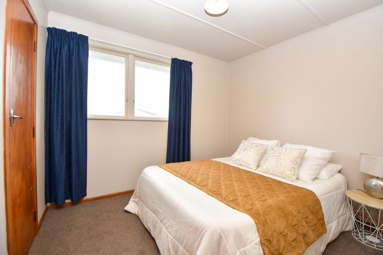 Photo of property in 9 Charles Street, Carterton, 5713