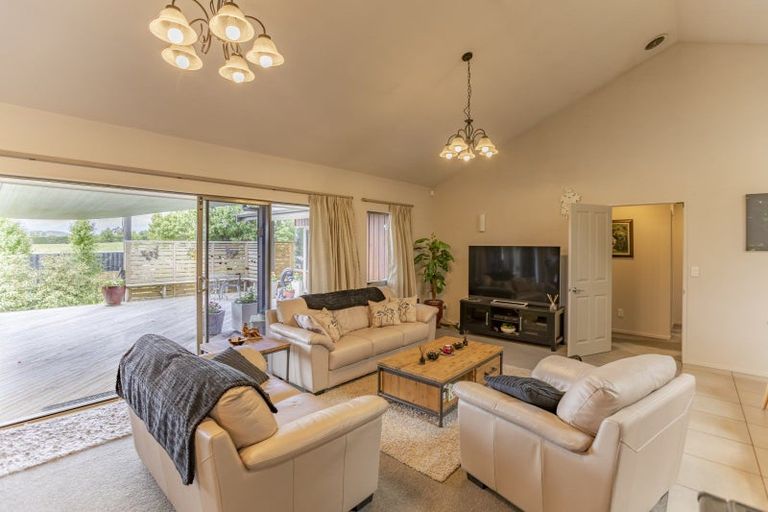 Photo of property in 346 Porangahau Road, Waipukurau, 4282