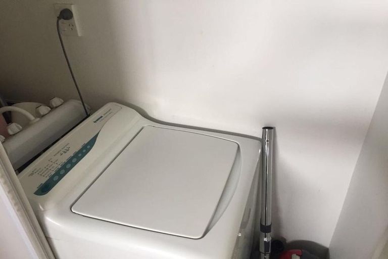 Photo of property in 103 Coronation Road, Hillcrest, Auckland, 0627