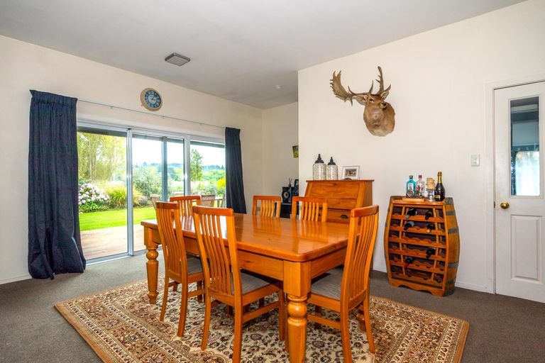 Photo of property in 74 School Road, Pleasant Valley, Geraldine, 7991