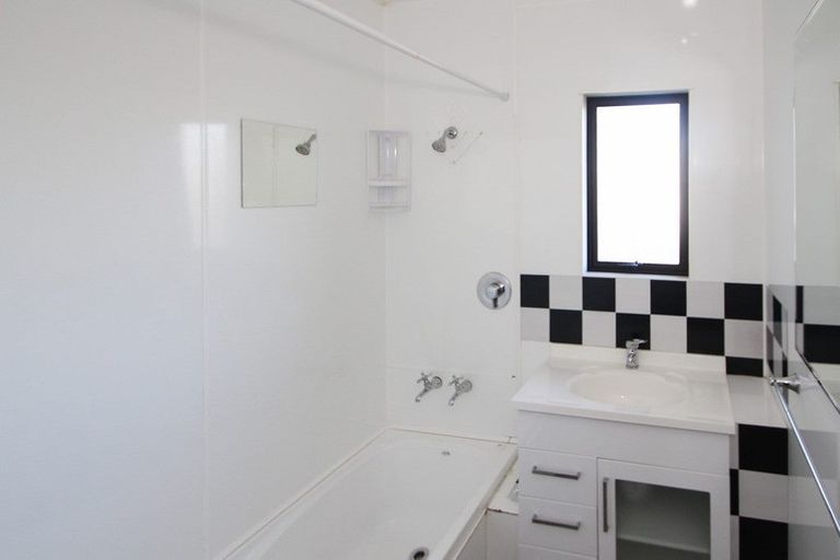 Photo of property in 10 Balmoral Street, Oamaru North, Oamaru, 9400