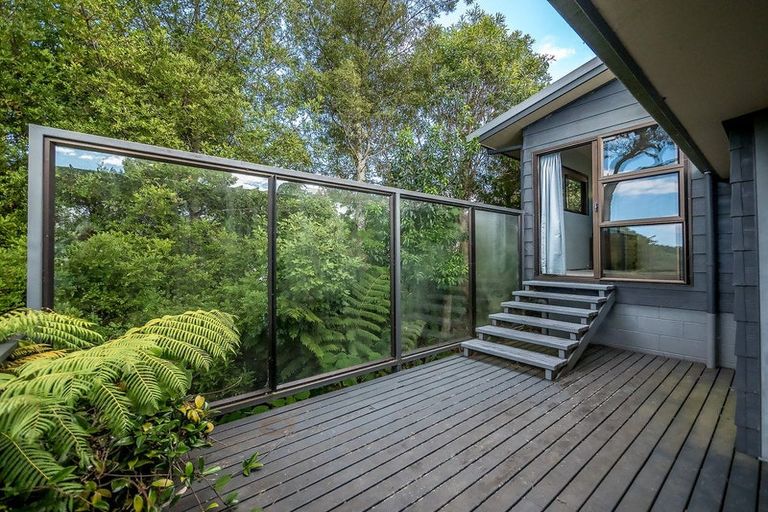 Photo of property in 1/7 Alston Avenue, Kelston, Auckland, 0602