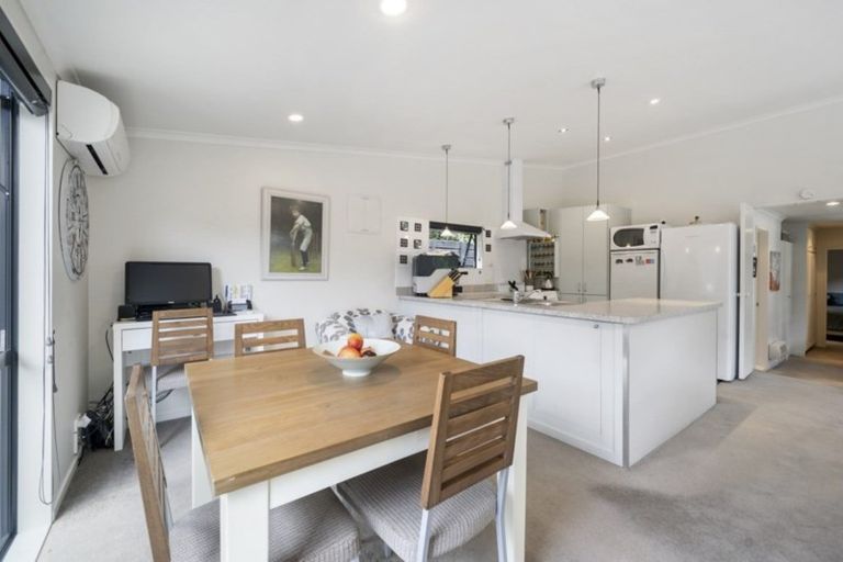 Photo of property in 20 Kereru Street, Waikanae, 5036