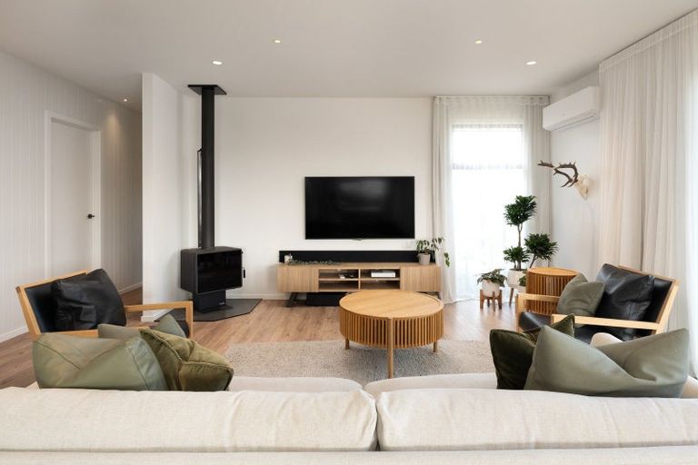 Photo of property in 53 Whareatea Road, Redwoodtown, Blenheim, 7201