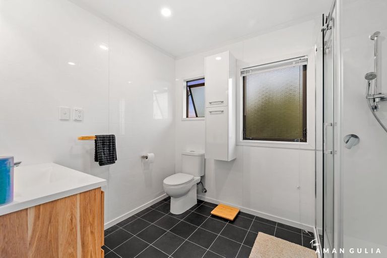 Photo of property in 2/30 Seymour Road, Sunnyvale, Auckland, 0612