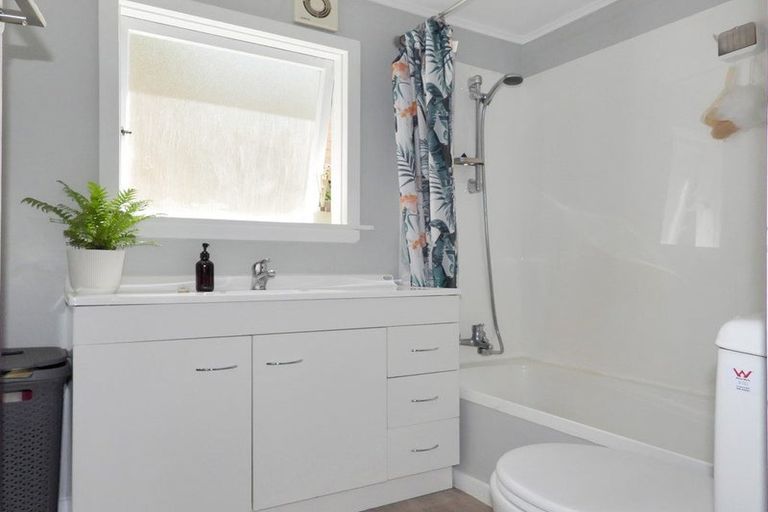 Photo of property in Beach Road, South Hill, Oamaru, 9400