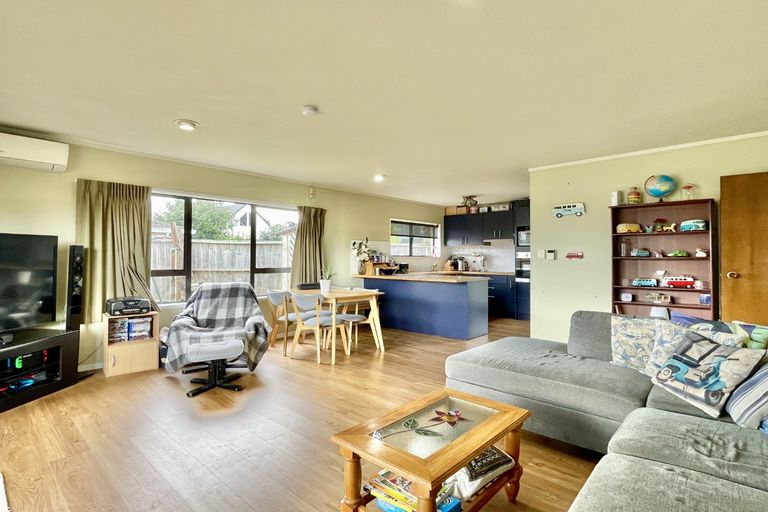 Photo of property in 49a Great South Road, Papatoetoe, Auckland, 2025