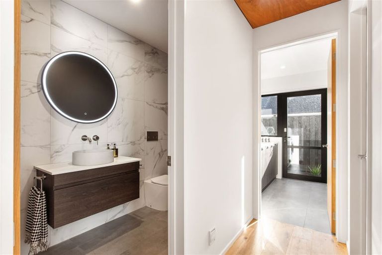 Photo of property in 22a Wroxton Terrace, Merivale, Christchurch, 8014