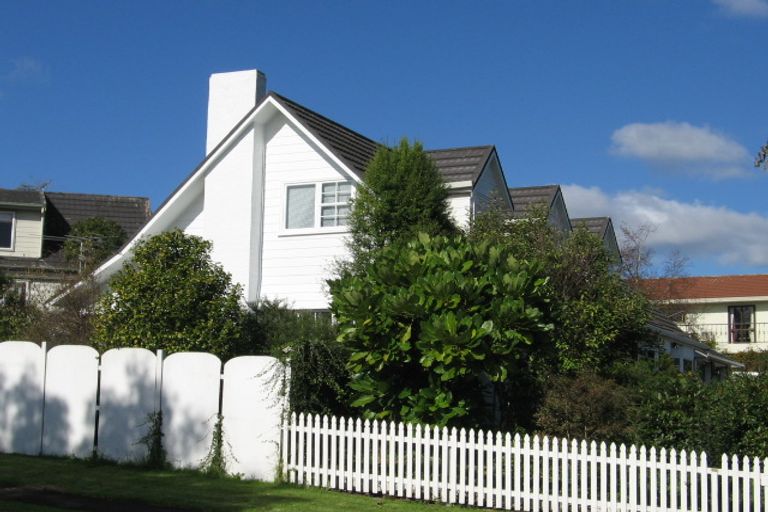 Photo of property in 15 Derrimore Heights, Clover Park, Auckland, 2019