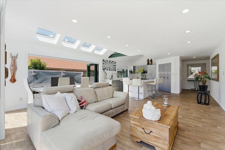 Photo of property in 72 Palm Beach Boulevard, Papamoa Beach, Papamoa, 3118