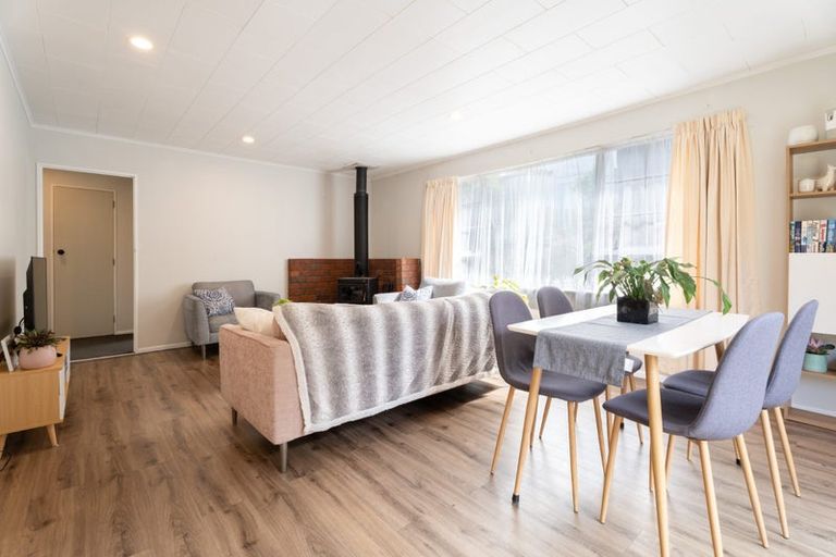 Photo of property in 12b Bell Street, Tawa, Wellington, 5028