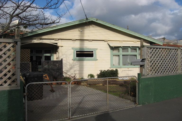 Photo of property in 71 Onepu Road, Kilbirnie, Wellington, 6022