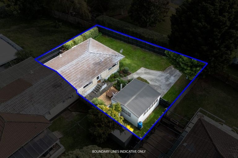 Photo of property in 2/15 Gloaming Place, Conifer Grove, Takanini, 2112